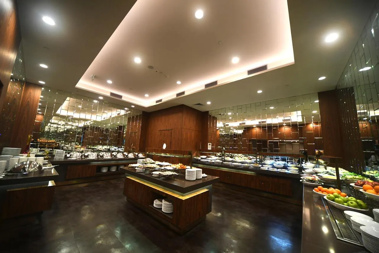 Mercure Istanbul West Hotel & Convention Center